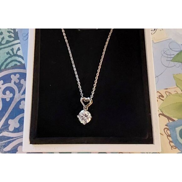 CERTIFIED New 1 Ct  Genuine Moissanite Round & Heart Design Pendant Necklace - Picture 1 of 5